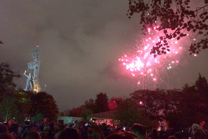 GMS Clinic — медицинский партнер юбилея Cosmopolitan