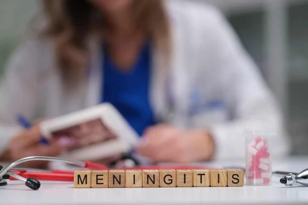 Чем опасен детский менингит?
