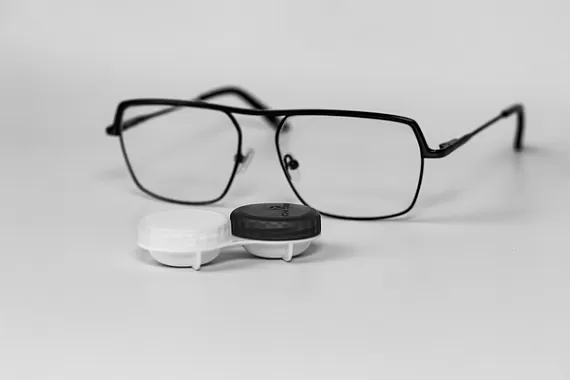 Очки или линзы: что выбрать для идеального зрения