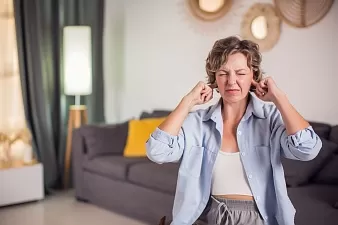 Отит в летнее время. Как избежать?