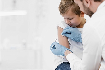 Вакцинация детей: все, что нужно знать родителям о прививках
